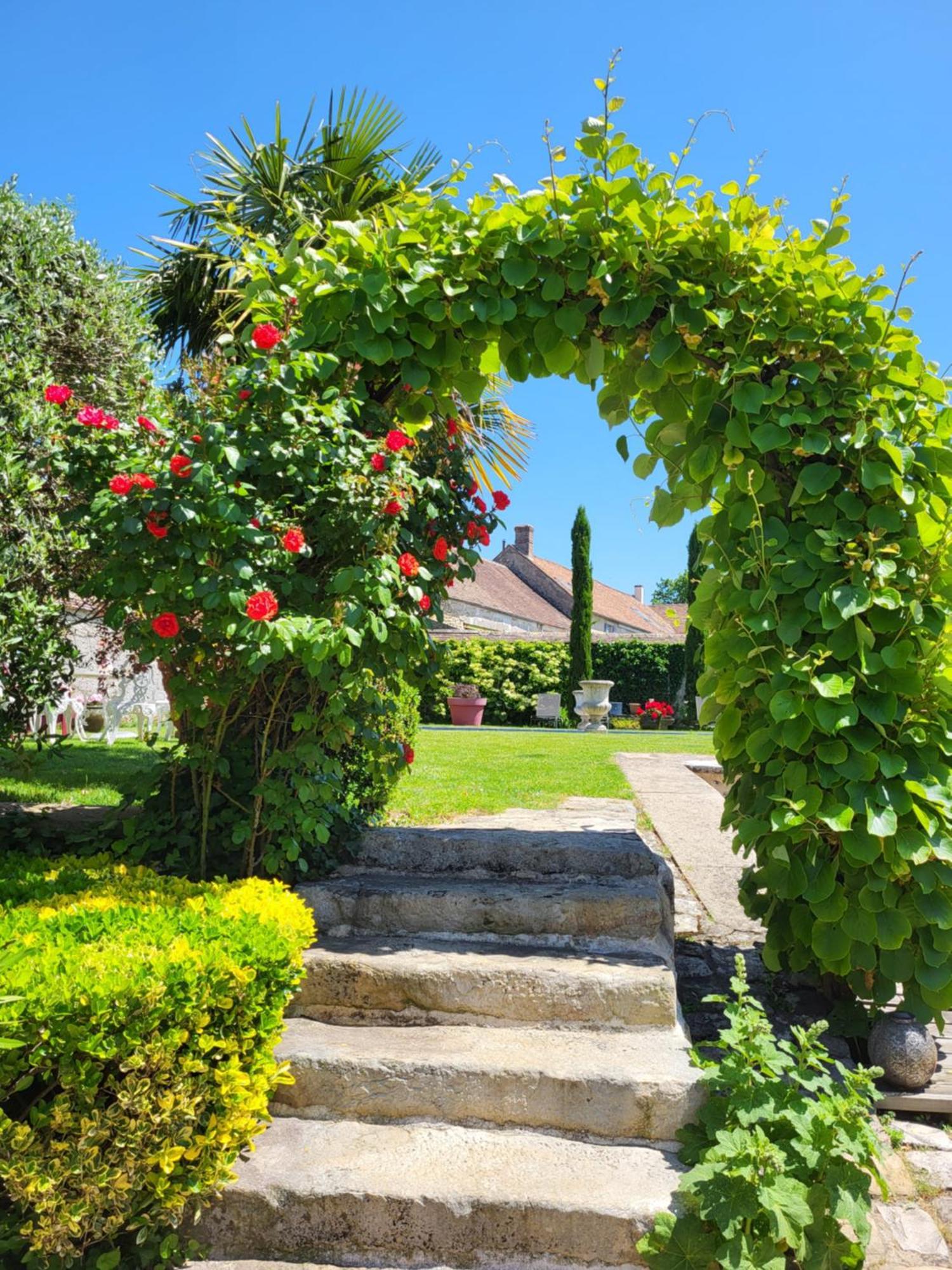 Bed and Breakfast Les Glycines Ury Екстер'єр фото