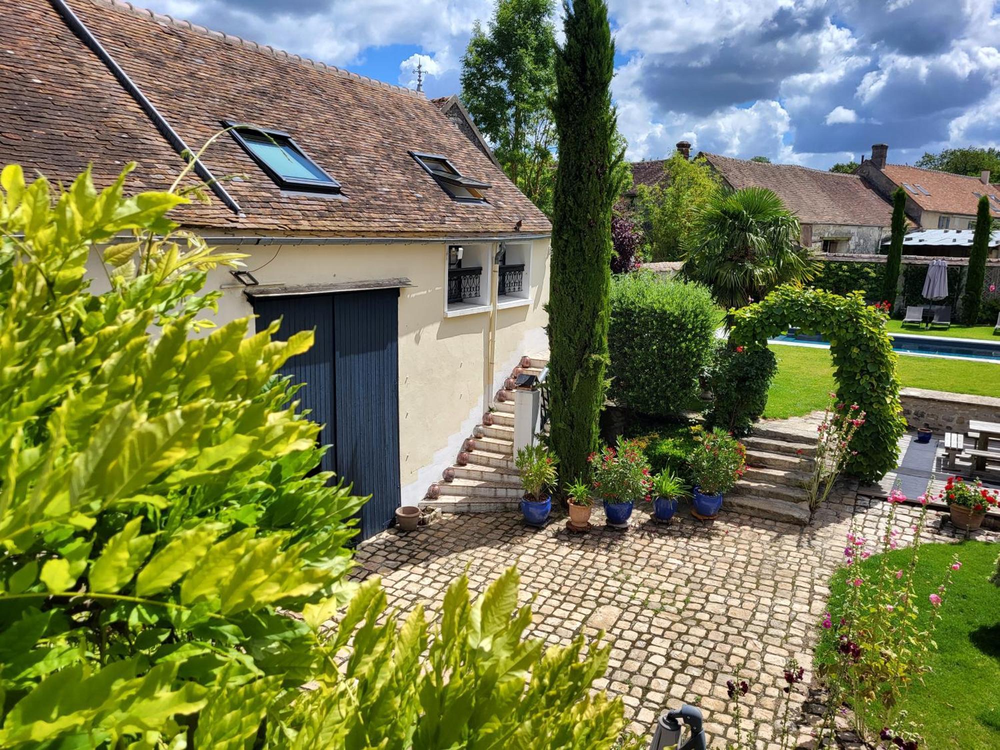 Bed and Breakfast Les Glycines Ury Екстер'єр фото