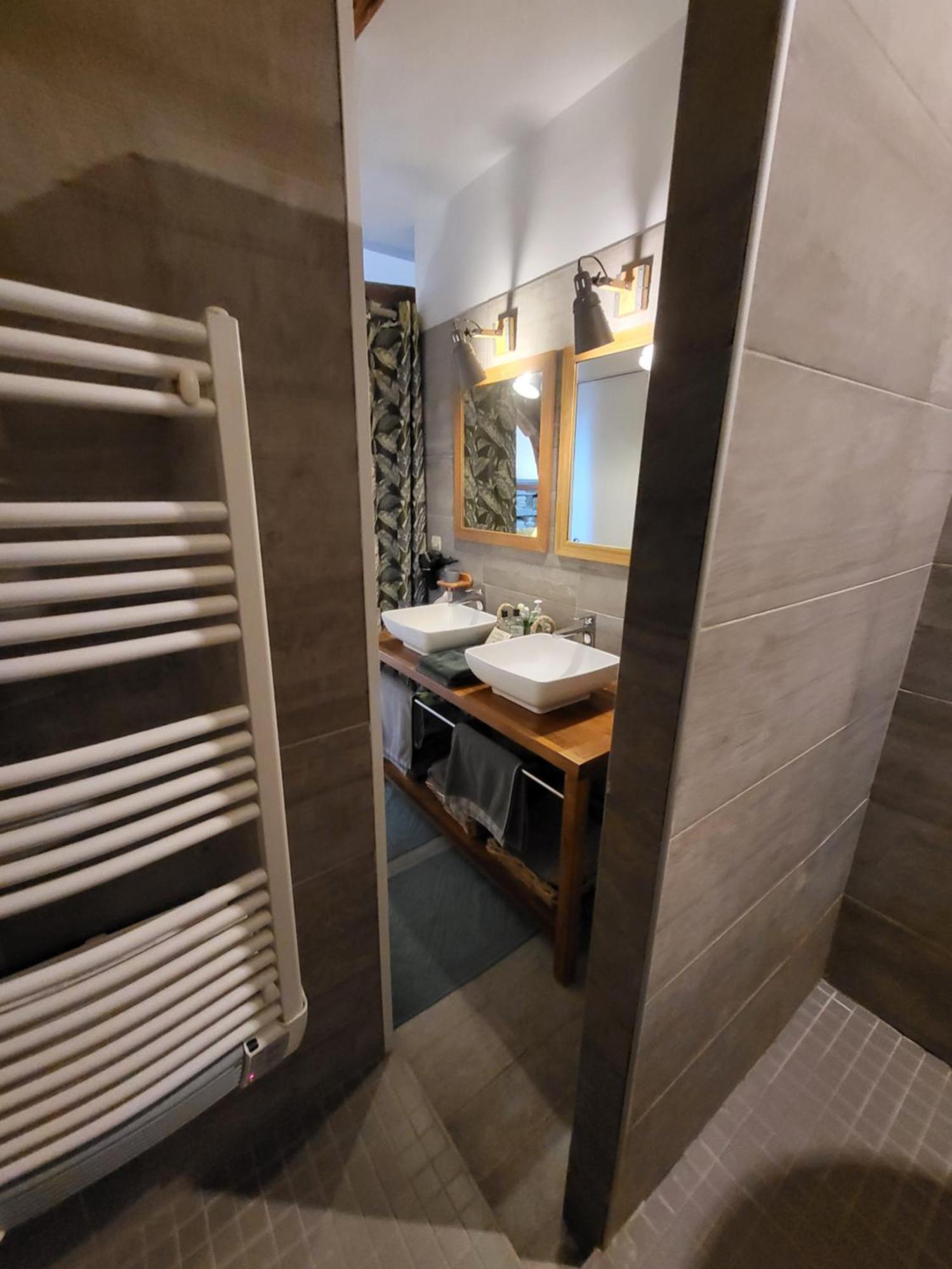 Bed and Breakfast Les Glycines Ury Екстер'єр фото